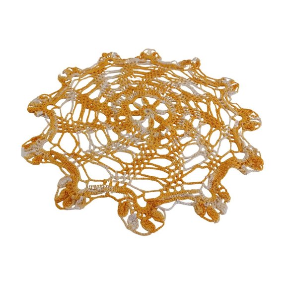 Vintage Grandma's Hand Crochet Doily Spiral Pattern15" Handmade Yellow Varigated - Picture 2 of 7